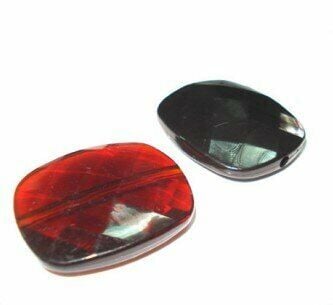 NO:31 *BÜYÜK KARE KRİSTAL BONCUK (260 AD)