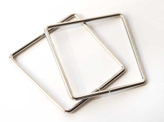 14 CM METAL KARE ÇANTA SAPI GÜMÜŞ