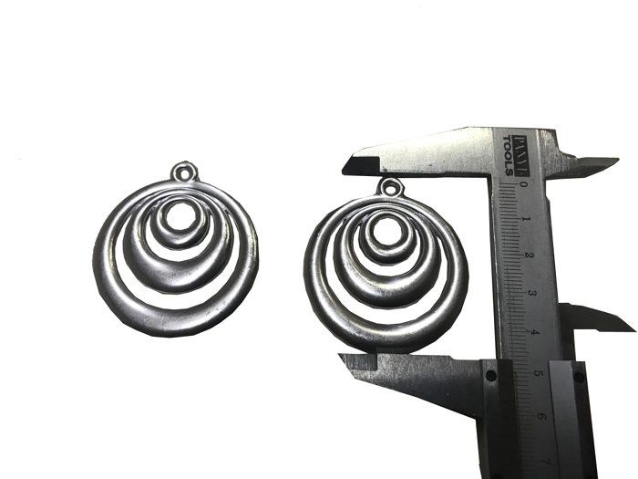ÜÇ YUVARLAK KOLYE UCU BONCUK (100 ADET) GÜMÜŞ METALİZE