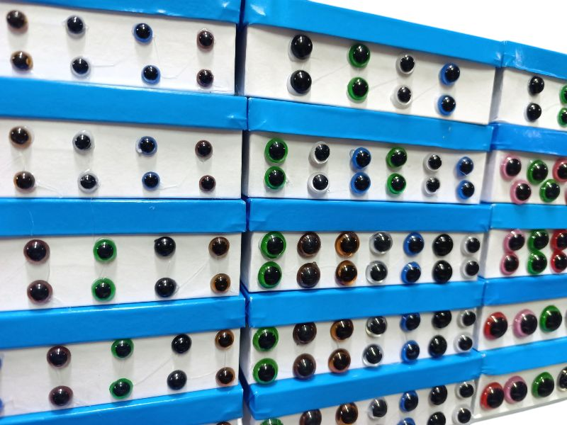 VİDALI GÖZ 10 MM (600 ADET) KUTULU