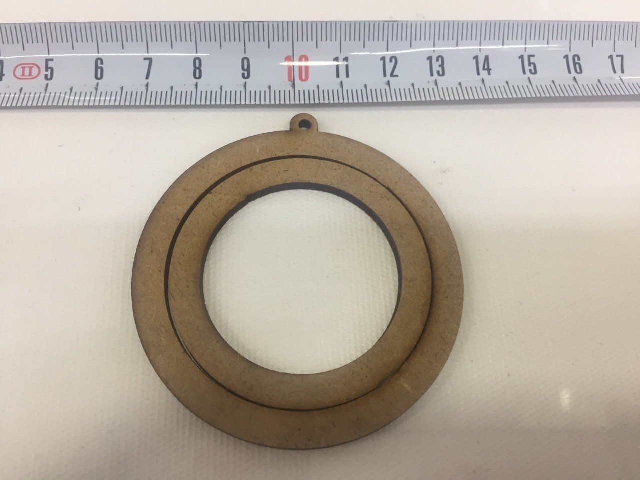 AHŞAP YUVARLAK KOLYE (6CM)