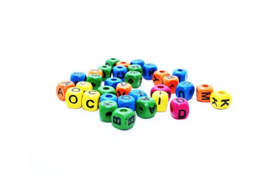 AHŞAP HARFLİ BONCUKLAR (1000ad) KREM